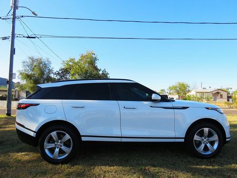 Used 2019 Land Rover Range Rover Velar S AWD/4WD image 9