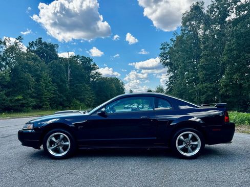 Used 2001 Ford Mustang GT image 3