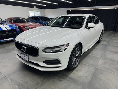 Used 2019 Volvo S90 T6 Momentum w/ Protection Package