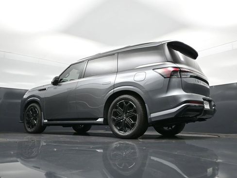 New 2026 INFINITI QX80 4WD image 43
