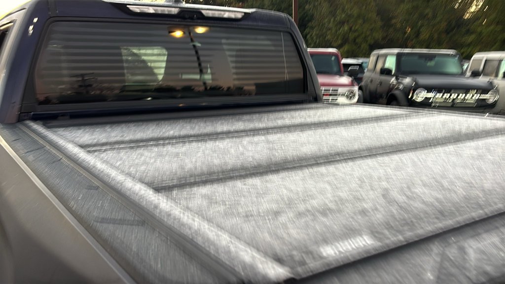 Used 2025 Toyota Tundra Platinum AWD/4WD image 31