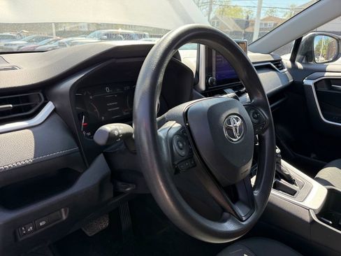 Certified 2024 Toyota RAV4 XLE FWD image 26
