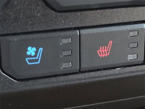 Certified 2020 Ford F150 Lariat w/ Equipment Group 502A Luxury image 4