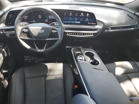 Certified 2024 Cadillac Lyriq Luxury RWD image 17