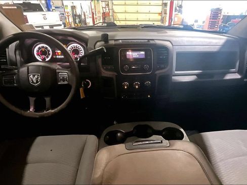 Used 2018 RAM 2500 Tradesman w/ Chrome Appearance Group AWD/4WD image 11