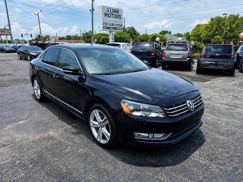 Used 2014 Volkswagen Passat TDI SE FWD image 1