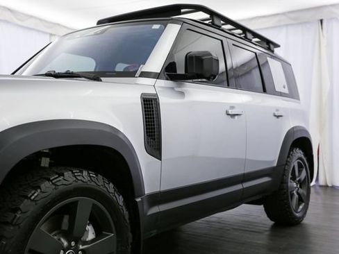 Used 2020 Land Rover Defender 110 SE AWD/4WD image 35