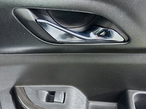 Used 2018 GMC Acadia SLT image 32