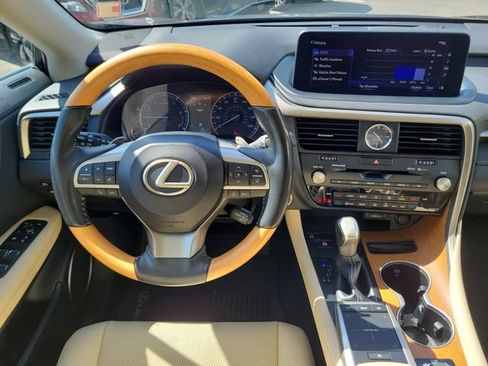 Used 2022 Lexus RX 350 FWD w/ Premium Package image 16
