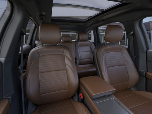 New 2026 Lincoln Nautilus Reserve w/ Jet Appearance Package AWD/4WD image 10