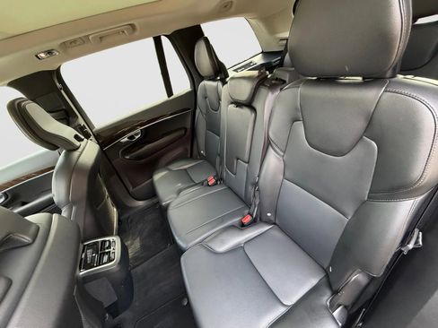 Used 2019 Volvo XC90 T5 Momentum image 15