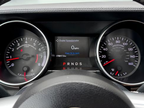 Used 2019 Ford Mustang Premium RWD image 32