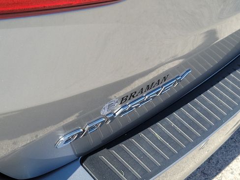 Used 2023 Honda Odyssey Touring image 5