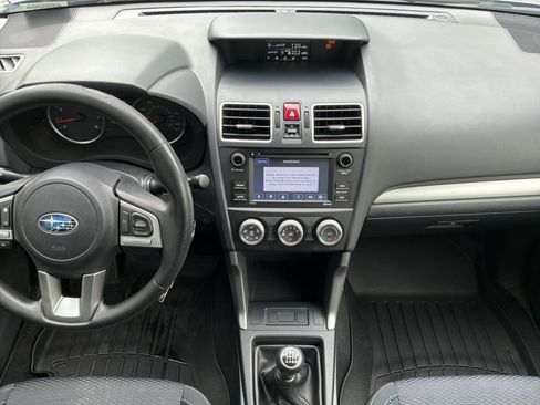 Used 2018 Subaru Forester 2.5i AWD/4WD image 29
