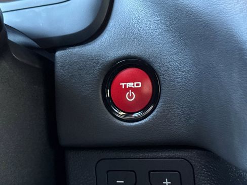New 2026 Toyota Tundra Limited AWD/4WD image 27