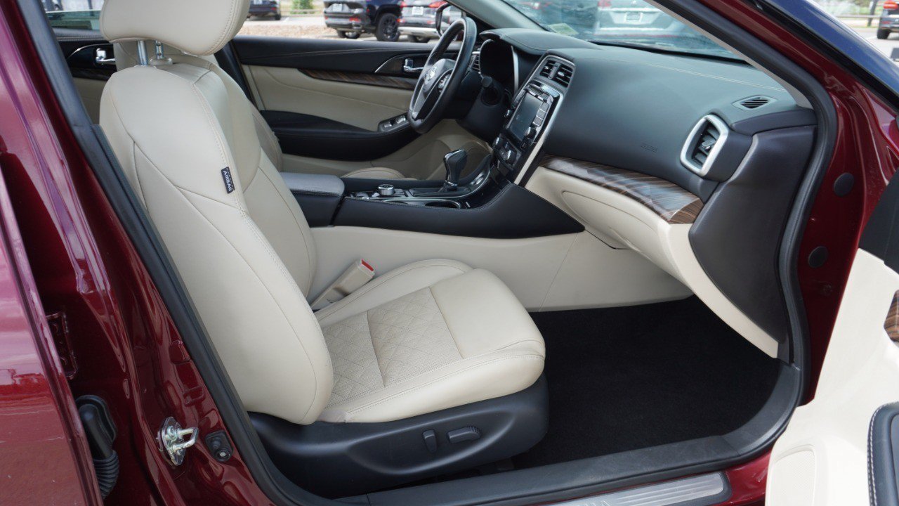 Used 2016 Nissan Maxima Platinum FWD image 14
