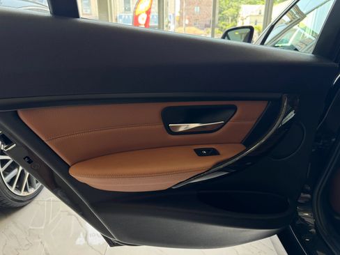 Used 2014 BMW 328i xDrive Wagon AWD/4WD image 24