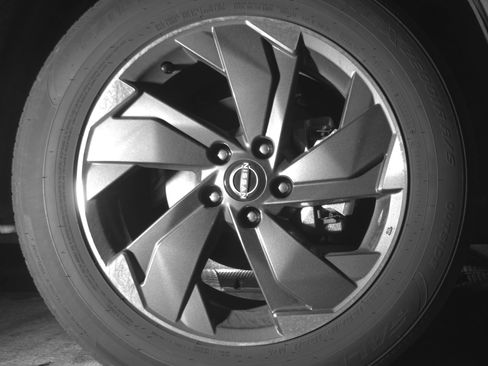 Used 2025 Nissan Rogue SV image 13