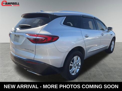 Used 2019 Buick Enclave Essence image 5