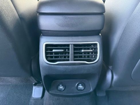 Used 2023 Hyundai Santa Fe SEL w/ Premium Package image 12