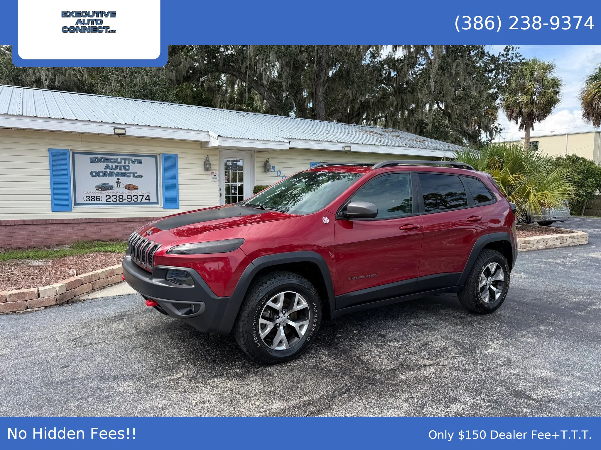 Used 2014 Jeep Cherokee Trailhawk w/ Comfort/Convenience Group AWD/4WD image 1