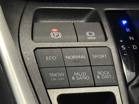 Certified 2025 Toyota RAV4 XLE w/ Convenience Package AWD/4WD image 16