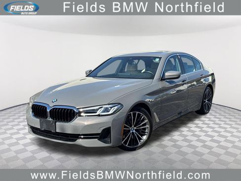 Used 2021 BMW 530i xDrive w/ Convenience Package AWD/4WD image 1