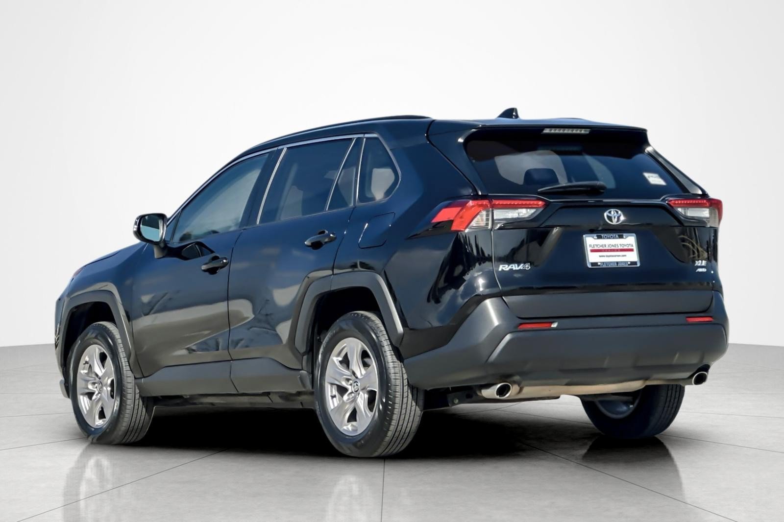 Certified 2024 Toyota RAV4 XLE w/ Convenience Package AWD/4WD image 3