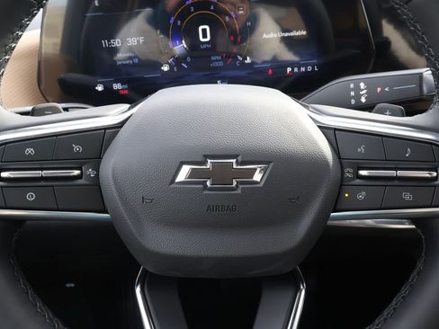 New 2026 Chevrolet Equinox ACTIV w/ Convenience Package III image 22