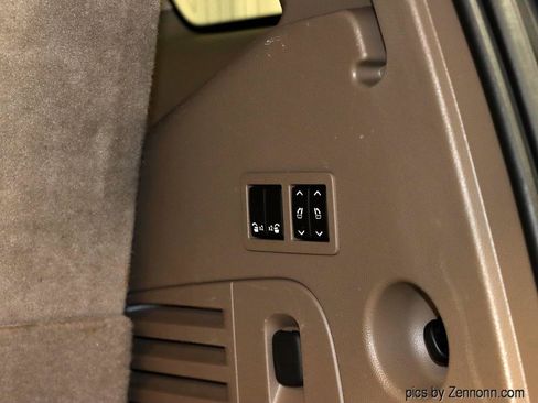 Used 2017 Chevrolet Tahoe Premier AWD/4WD image 31