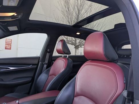 Used 2023 INFINITI QX50 Sport image 32