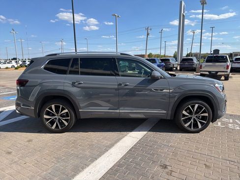 New 2026 Volkswagen Atlas SEL Premium R-Line AWD/4WD image 4