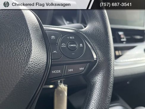 Used 2024 Toyota Corolla LE image 33