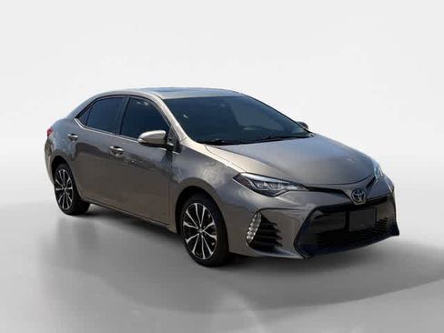Used 2019 Toyota Corolla XSE FWD image 7