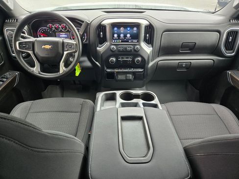 Used 2020 Chevrolet Silverado 1500 LT RWD image 10