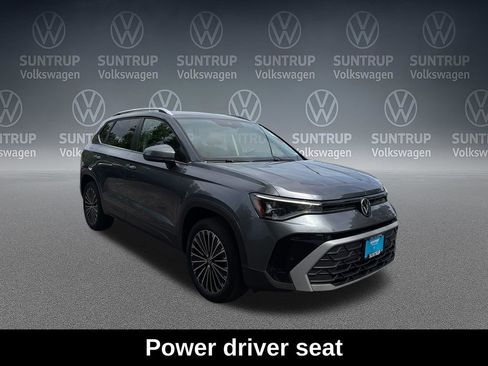 Used 2025 Volkswagen Taos SE FWD image 8