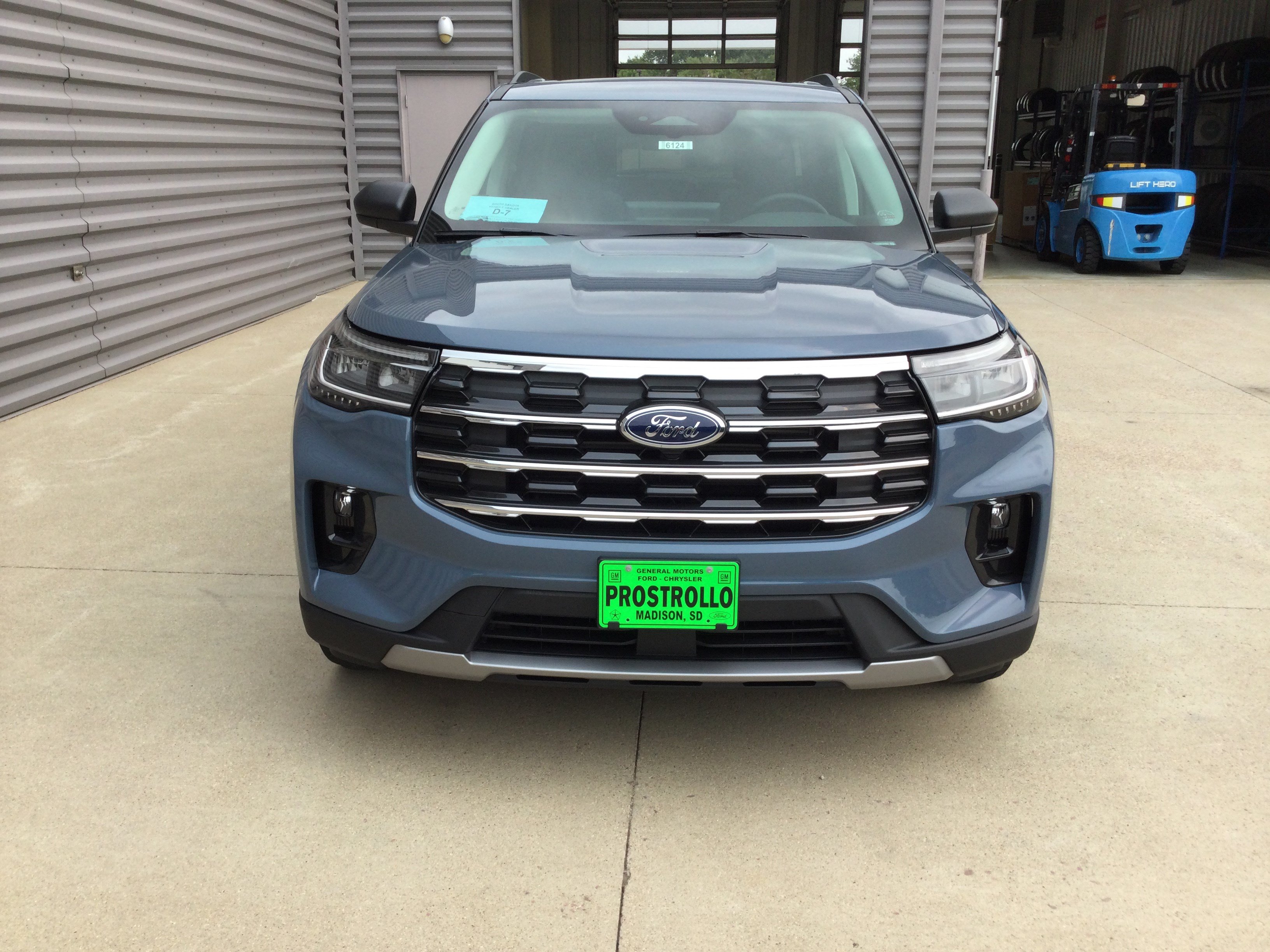 New 2026 Ford Explorer Active w/ Active Comfort Package AWD/4WD image 3