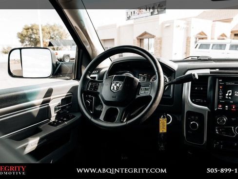 Used 2018 RAM 2500 SLT AWD/4WD image 21