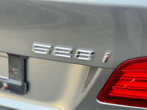 Used 2014 BMW 528i Sedan image 3