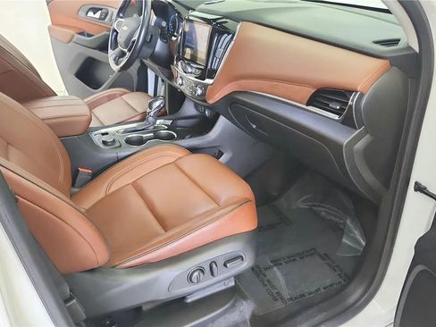 Used 2021 Chevrolet Traverse High Country AWD/4WD image 37