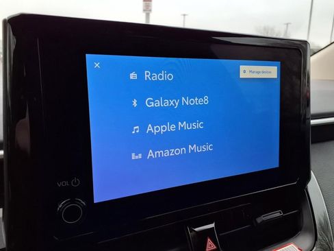 Used 2025 Toyota Corolla LE image 7