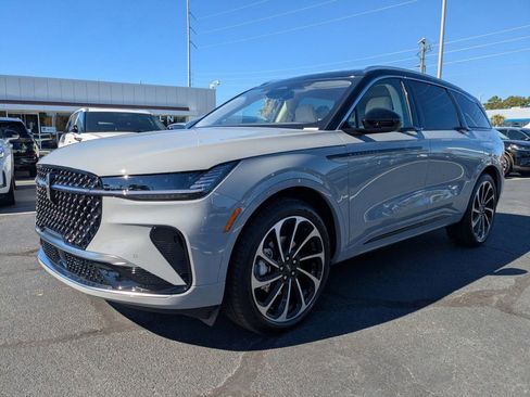 New 2026 Lincoln Nautilus Black Label image 8