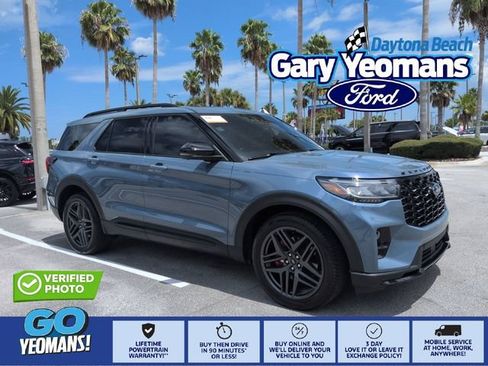Certified 2025 Ford Explorer ST AWD/4WD image 1