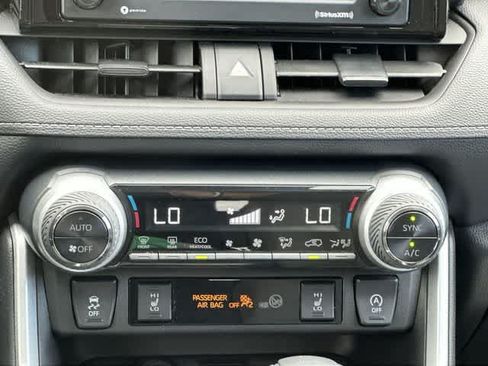 Used 2022 Toyota RAV4 XLE w/ Convenience Package AWD/4WD image 15