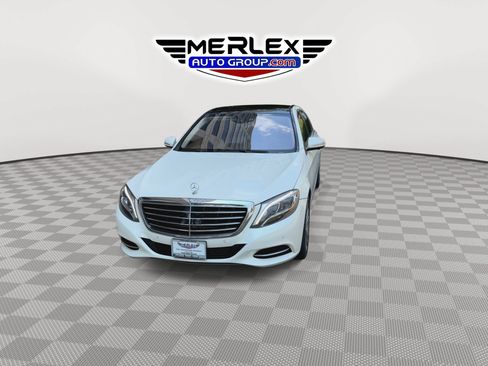 Used 2017 Mercedes-Benz S 550 4MATIC Sedan w/ Premium Package image 3