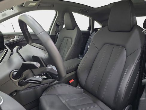 Used 2025 Audi A5 2.0T Prestige w/ 19" Wheel Package image 17