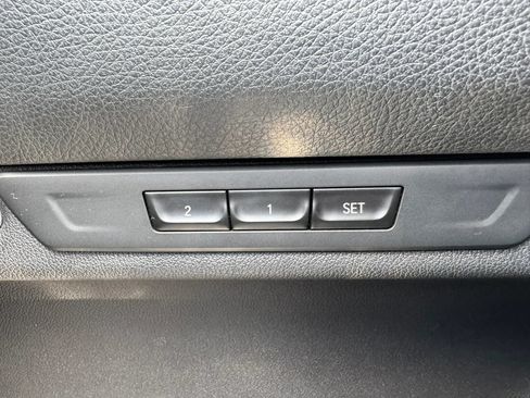 Used 2019 BMW 740i w/ M Sport Package RWD image 38