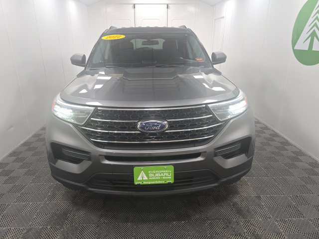 Used 2022 Ford Explorer XLT w/ Class IV Trailer Tow Package AWD/4WD image 2