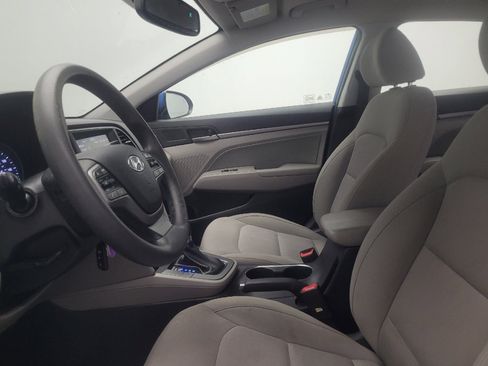 Used 2018 Hyundai Elantra SEL FWD image 17