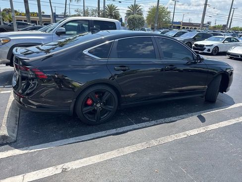 Used 2023 Honda Accord Sport image 7